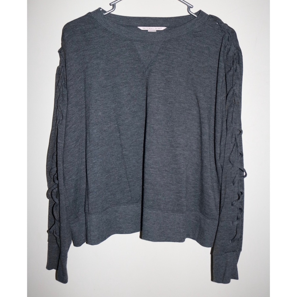 • Victoria’s Secret Crewneck Pullover